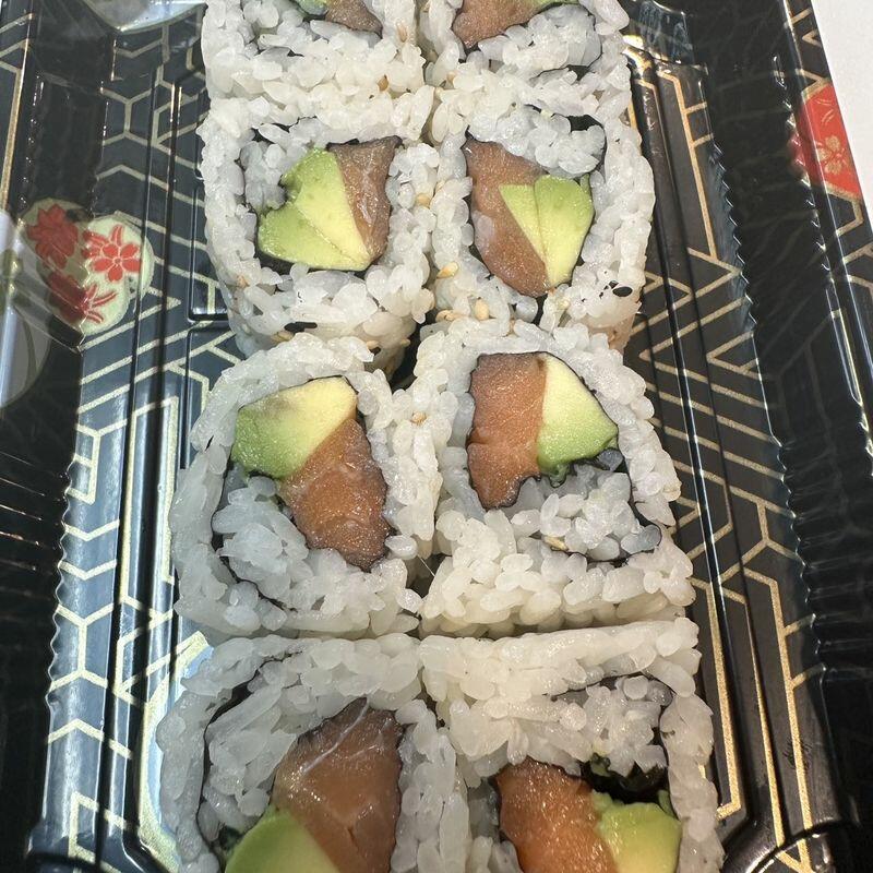Salmon Avocado Roll
